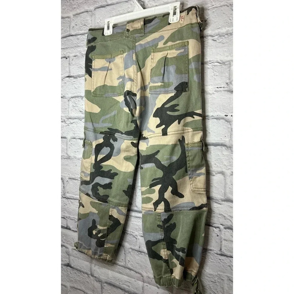 Bongo Y2K vintage camo cropped cargo pants size 5. - Picture 4 of 9